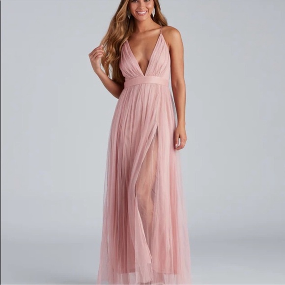 Windsor Dresses & Skirts - Windsor Blush Pink Maxi Prom Dress